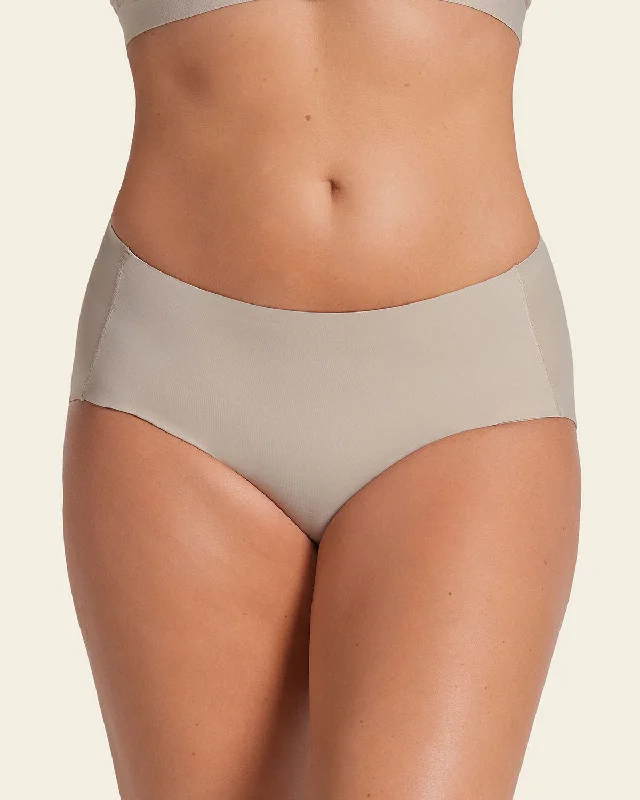 Simply Seamless Mid-Rise Shaping Brief